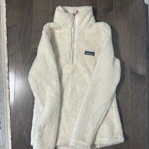 Patagonia quarter zip pullover XS